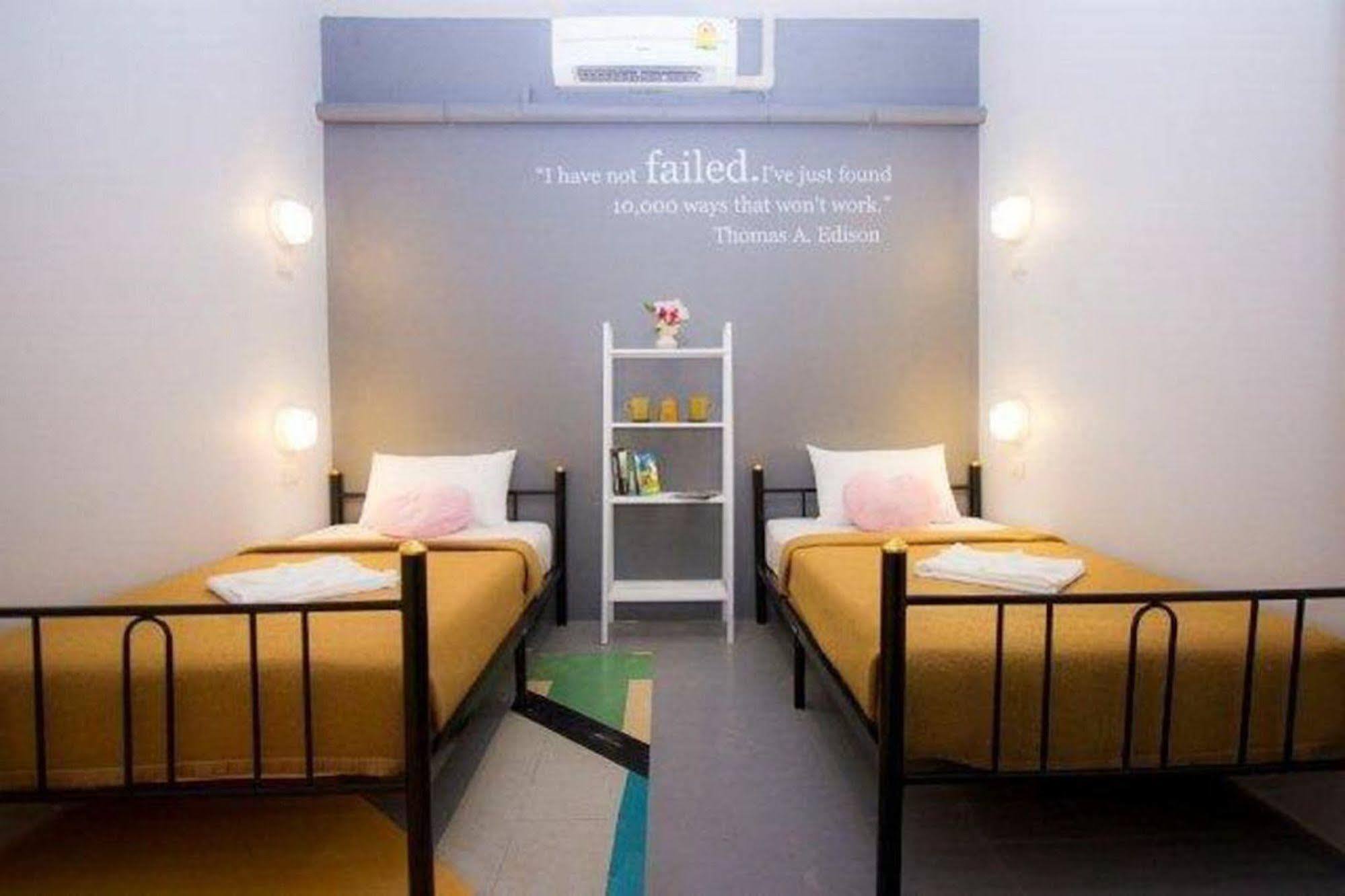 Patong Kool Backpacker Hostel מראה חיצוני תמונה